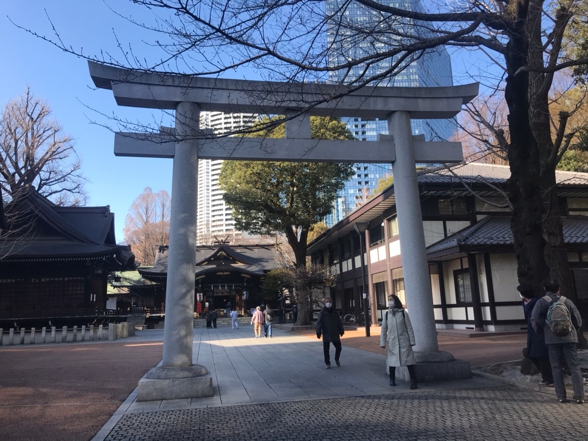 新宿十二社熊野神社の正面鳥居