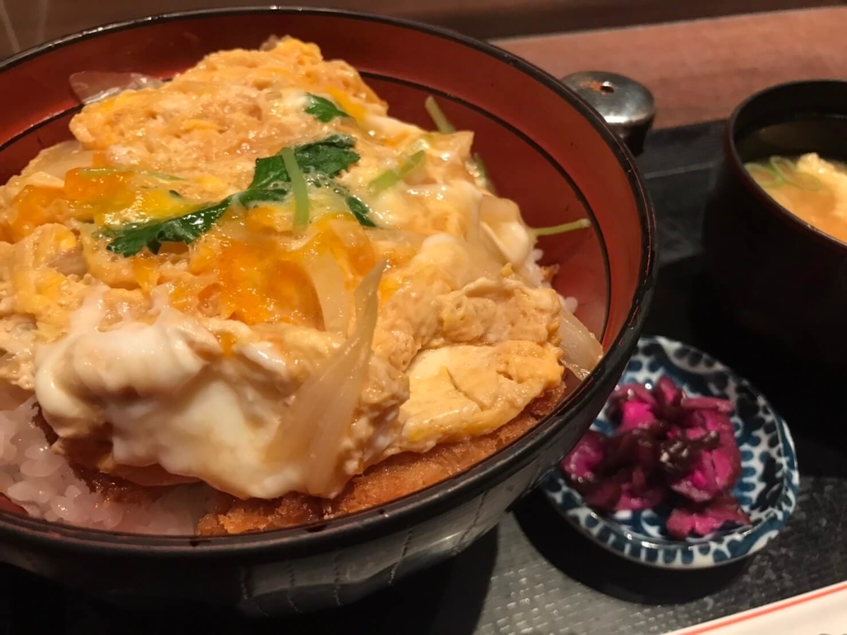 ウェルビー栄：カツ丼