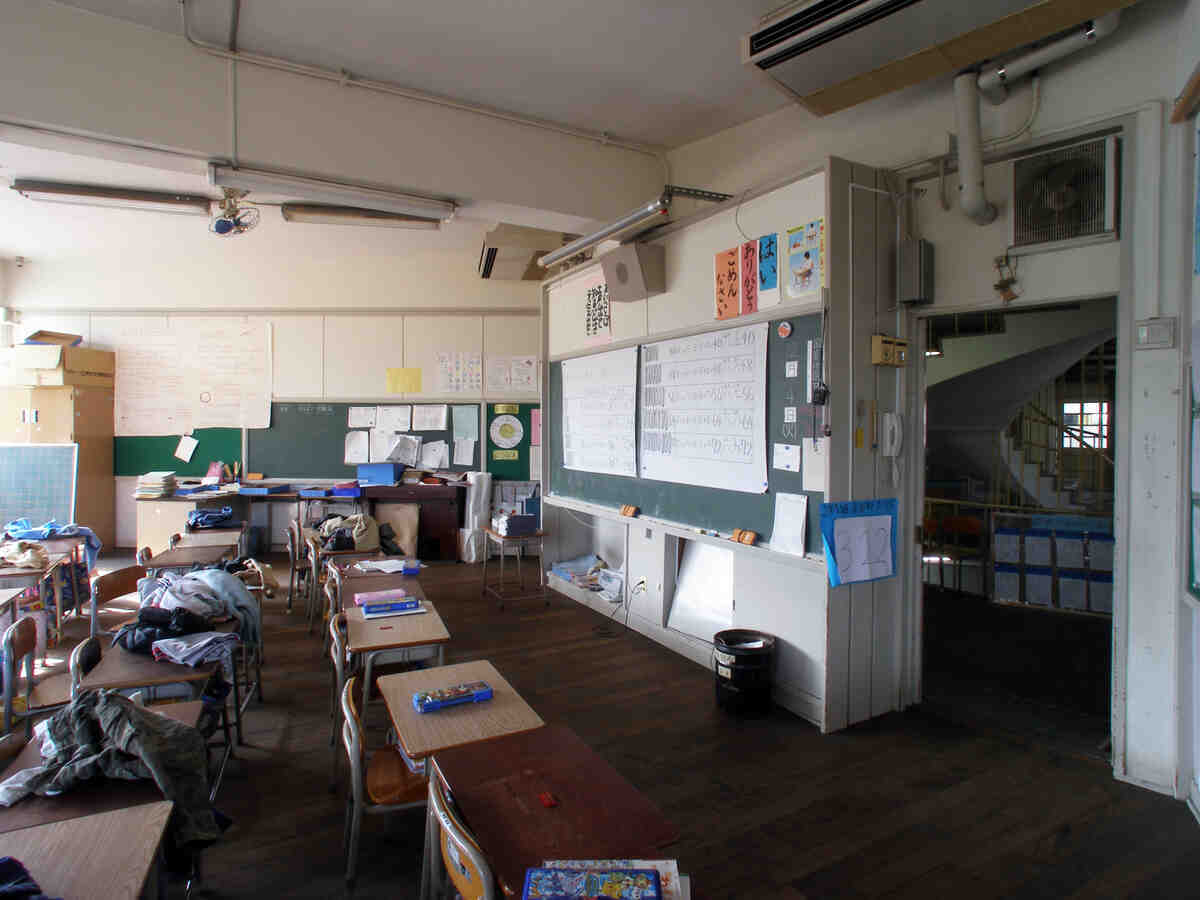神戸市立 東山小学校 円形校舎