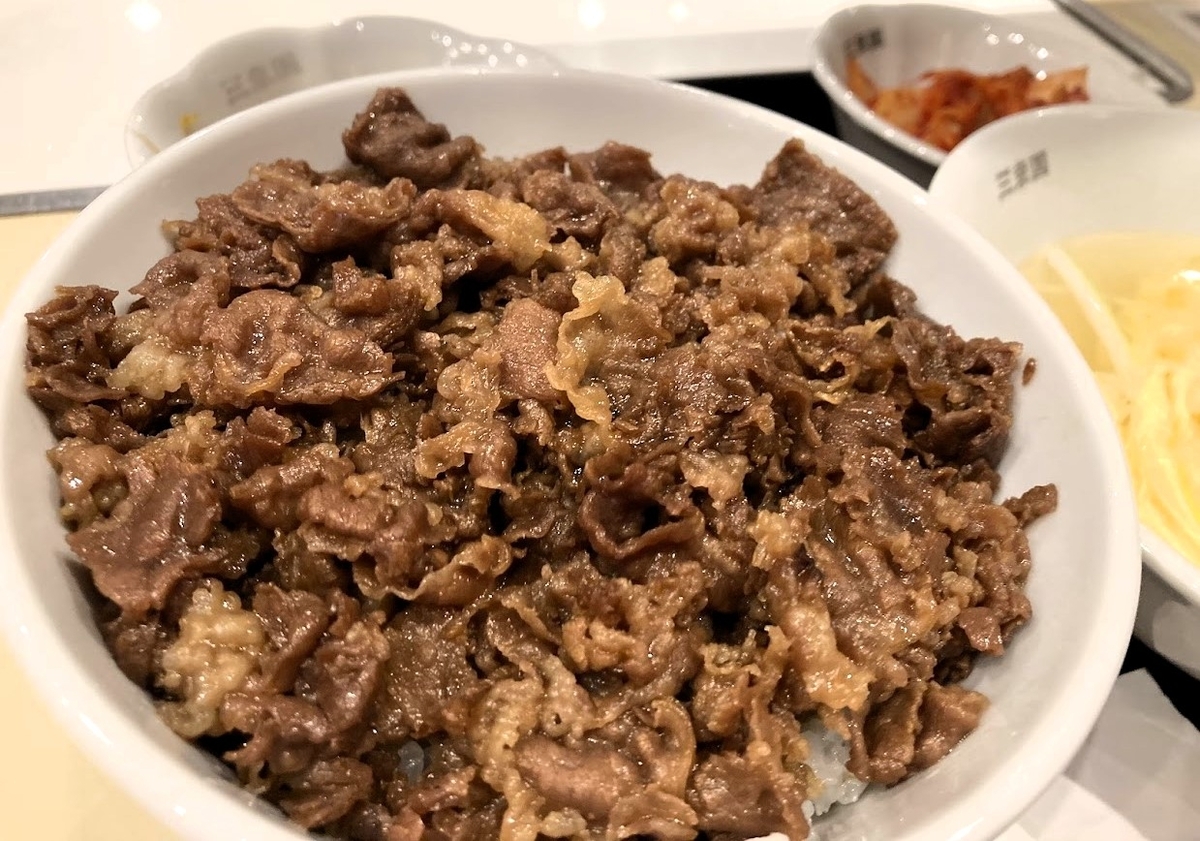 三幸園の焼肉丼