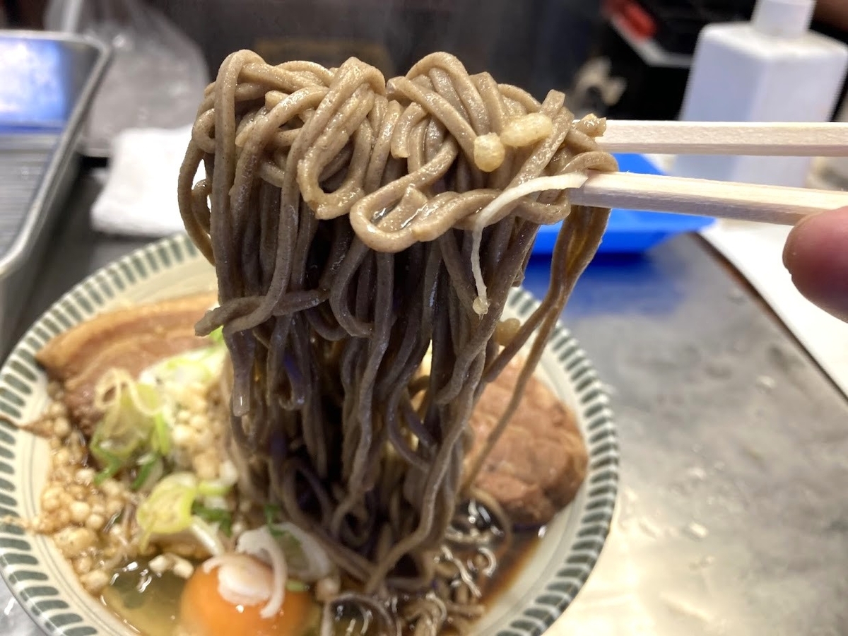 豊しまのそば、麺リフト