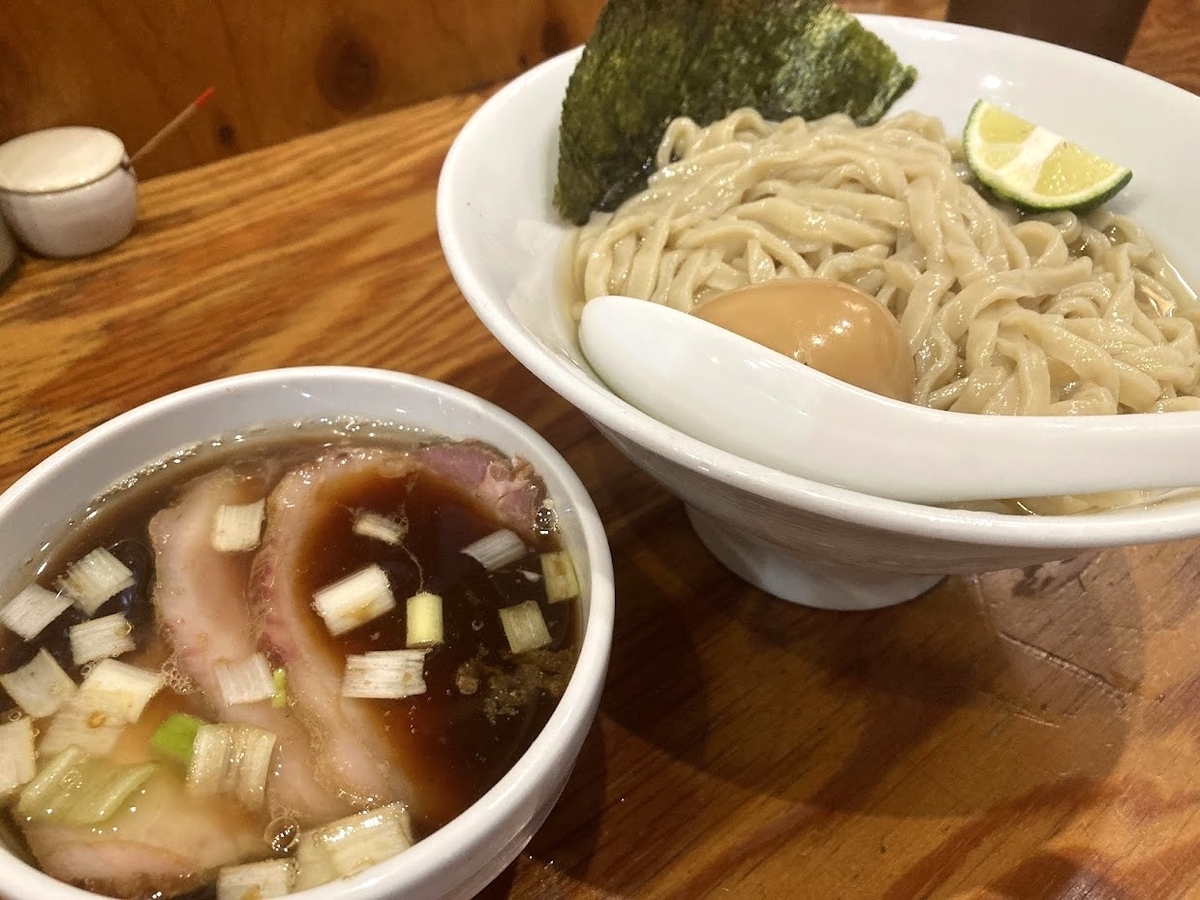 麺や晴心の醤油つけ麺