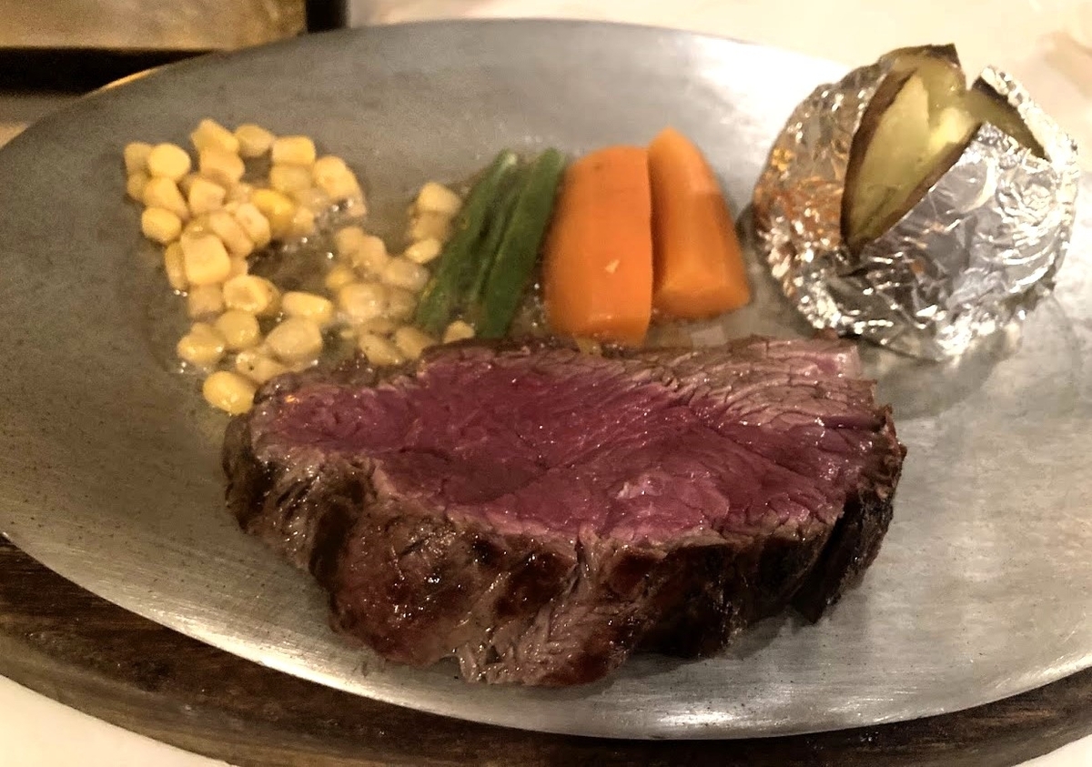 CHACOあめみやのリブロース・ステーキの断面
