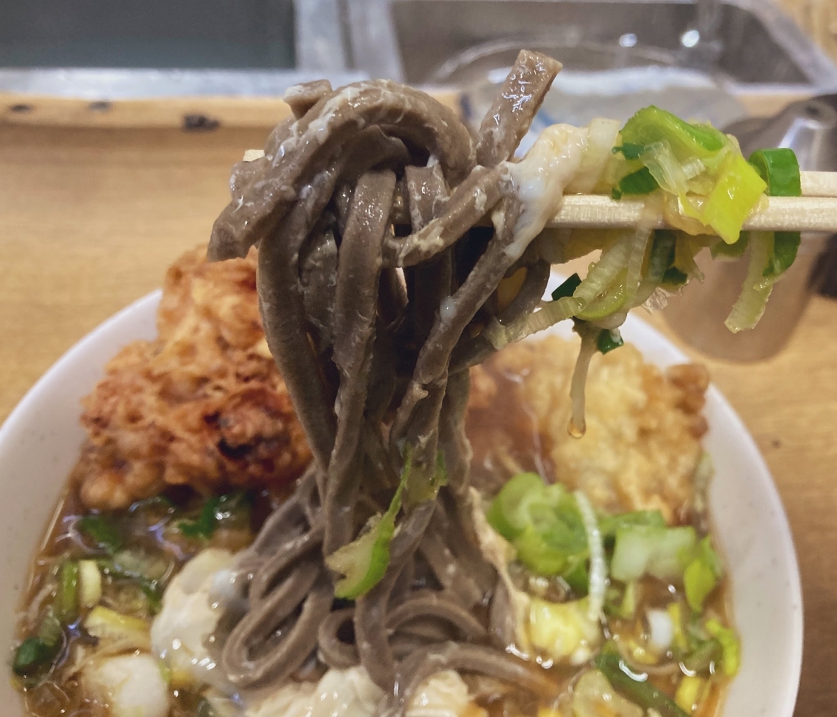 一由そばの太蕎麦アップ