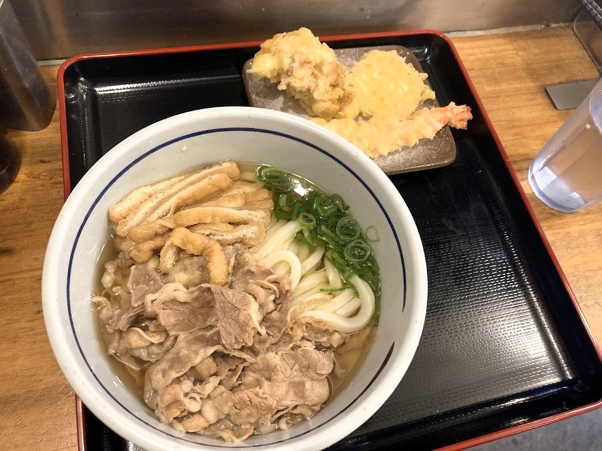 おにやんまのデラックス。肉にとり天にえび天。超豪華