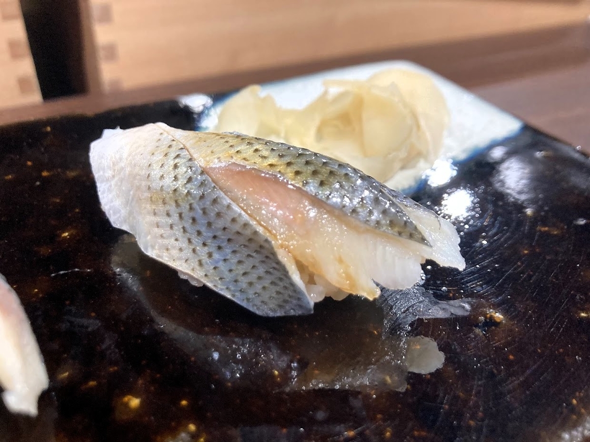 「すし OMAKASE」の小肌