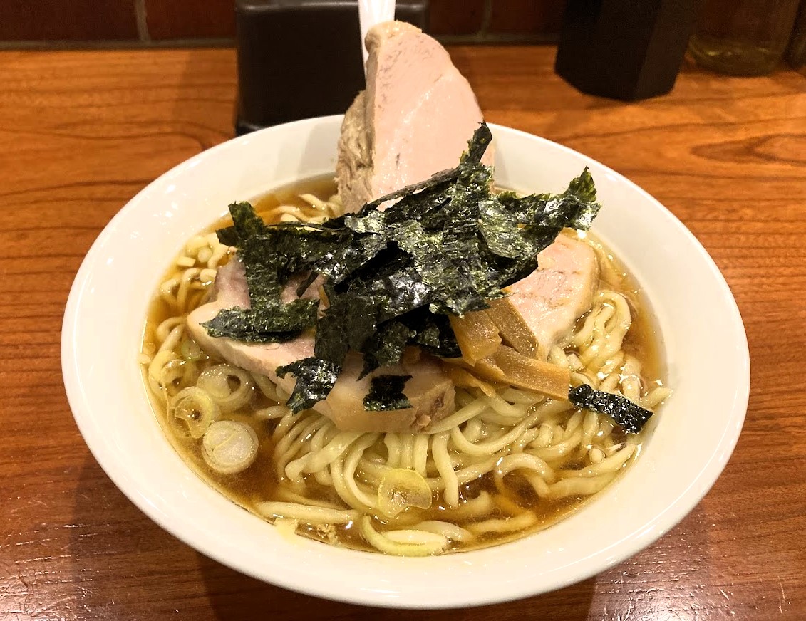 新宿「らぁめん 満来」のちゃーしゅーらあめん
