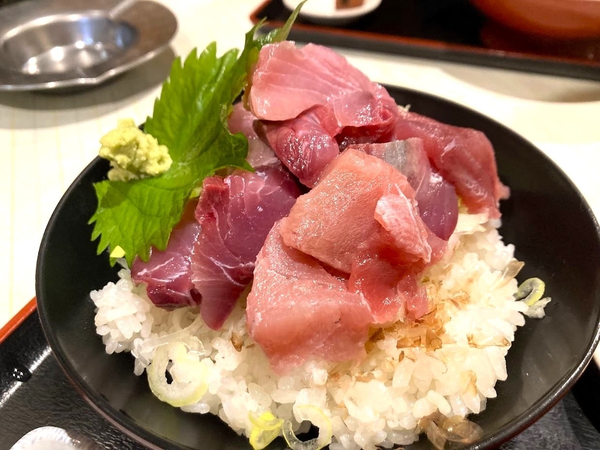 千葉・館山「食堂きんざ」の「刺身まかない丼」