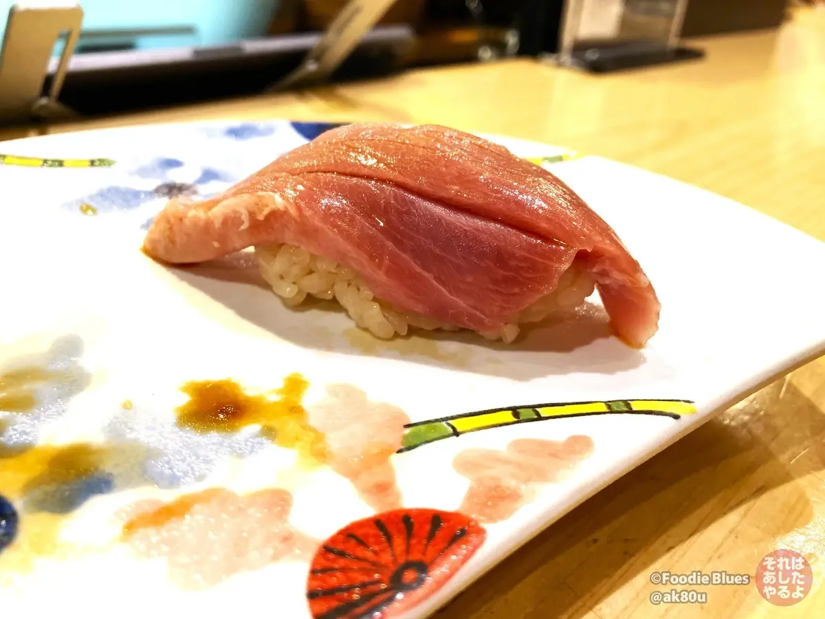 新宿「EDOMAE SS」のマグロ中トロのにぎりをリピート注文