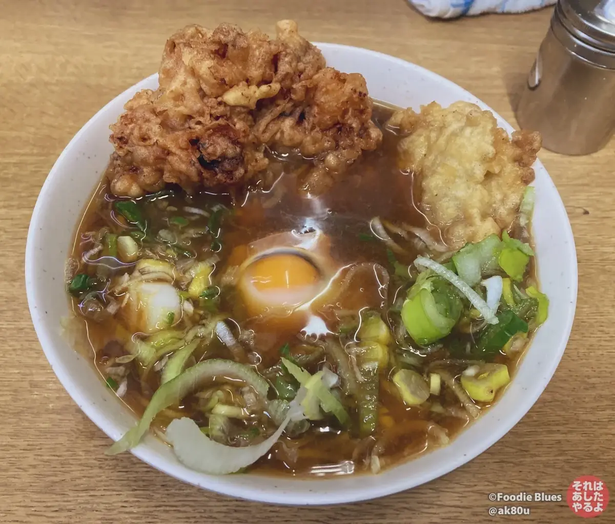 日暮里「一由そば」の「ゲソ天・牡蠣天・生卵」そば