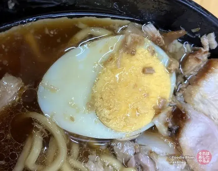 大塚「北大塚ラーメン」の固ゆでたまご