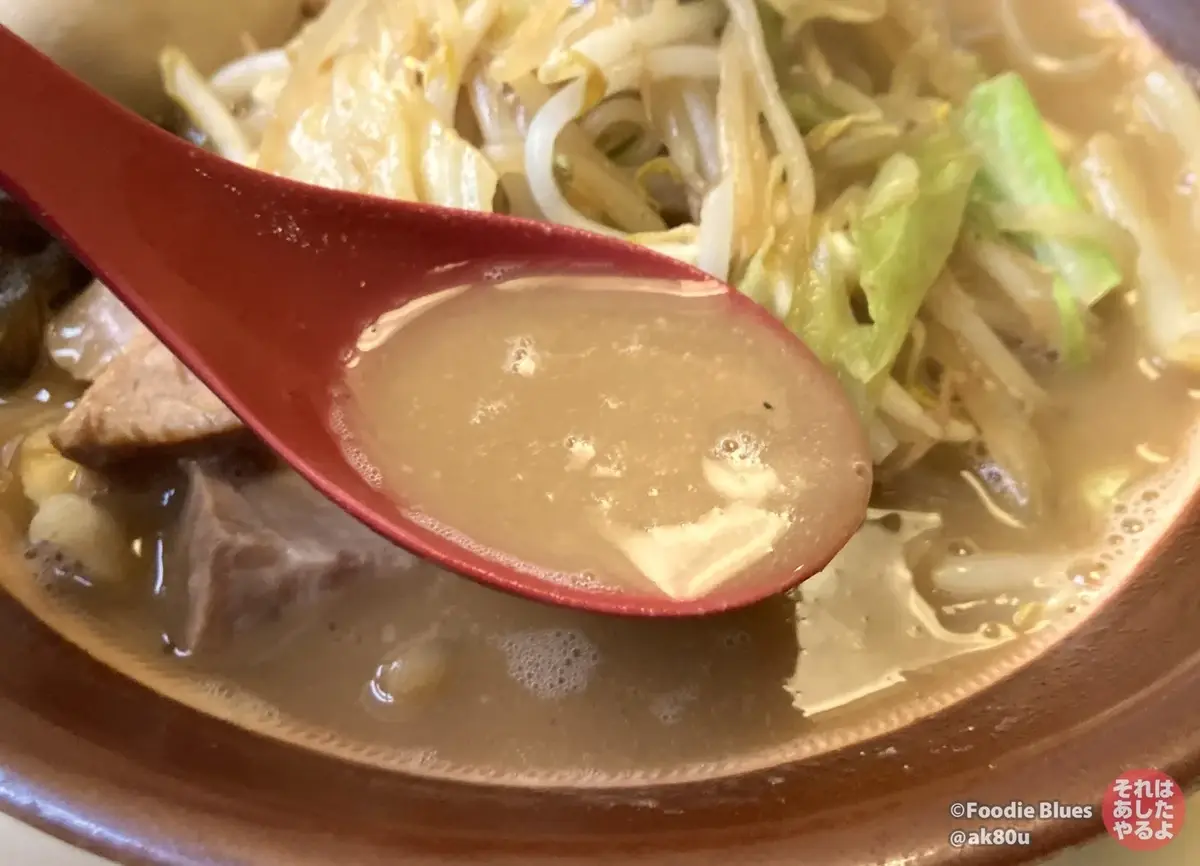 新潟「元祖新潟濃厚味噌 東横 紫竹山本店」のスープ