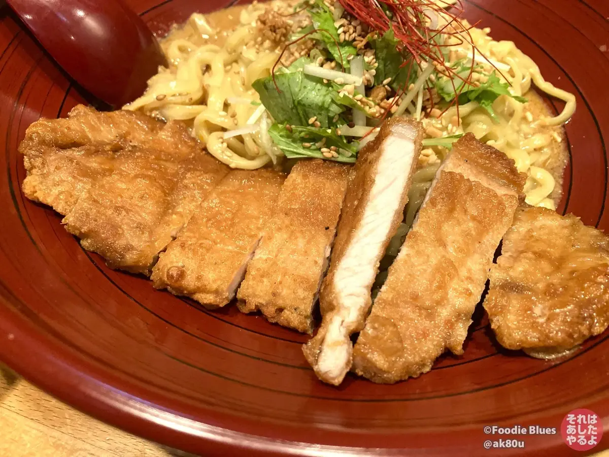 神谷町「金蠍（キンカツ）」の汁なし金胡麻パイコー担々麺