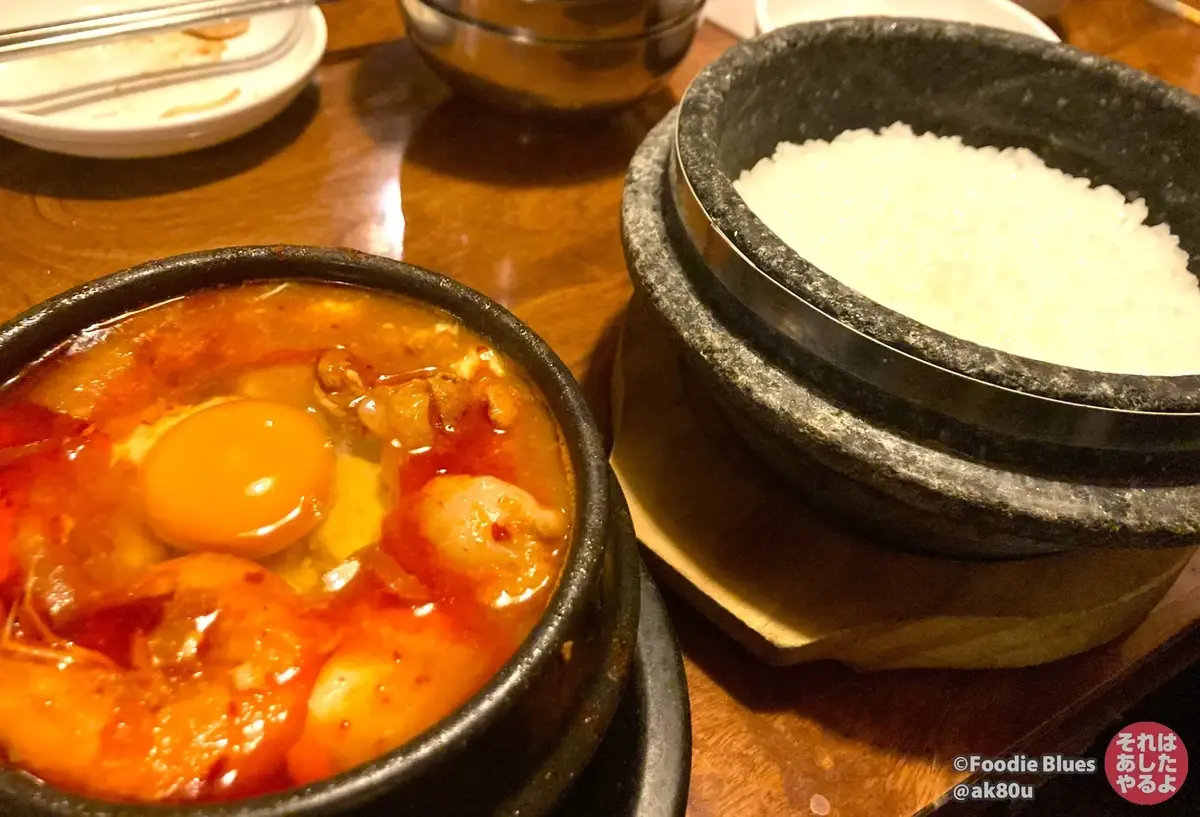 恵比寿「石鍋豆腐チゲ専門店 チャメ 恵比寿店」のチャメスペシャルスンドゥブ