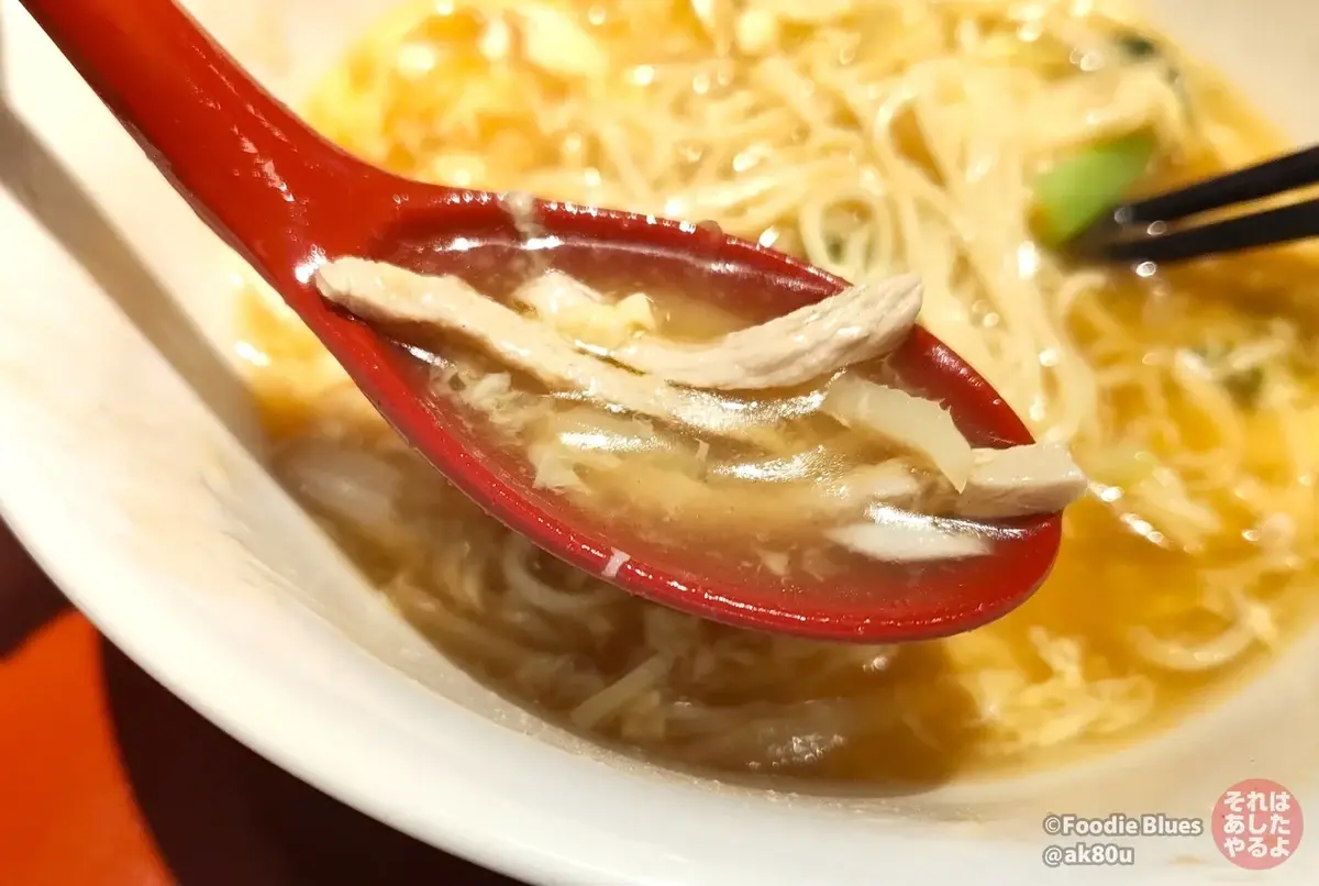 原宿の町中華「胡弓」の酸辣湯麺の具