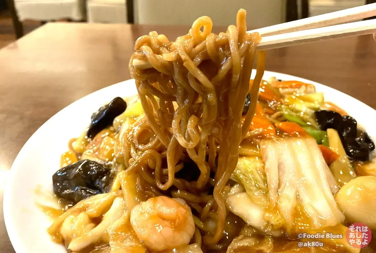 京橋・宝町の町中華「華龍飯店」大人気の五目焼きそば！ランチがコスパ 