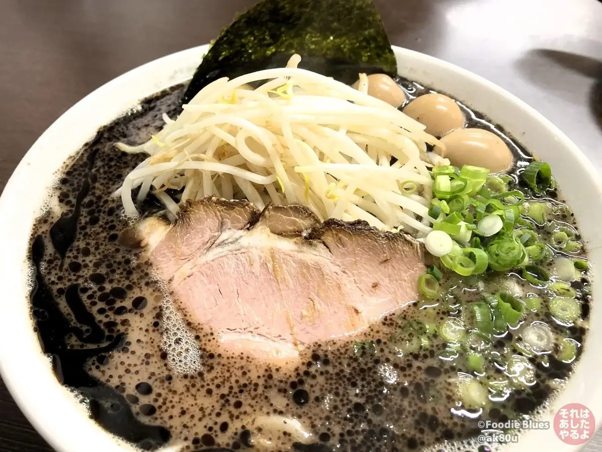 なんつッ亭の味を継承！渋沢「ぶたまるき」黒マー油豚骨レポ【メニュー