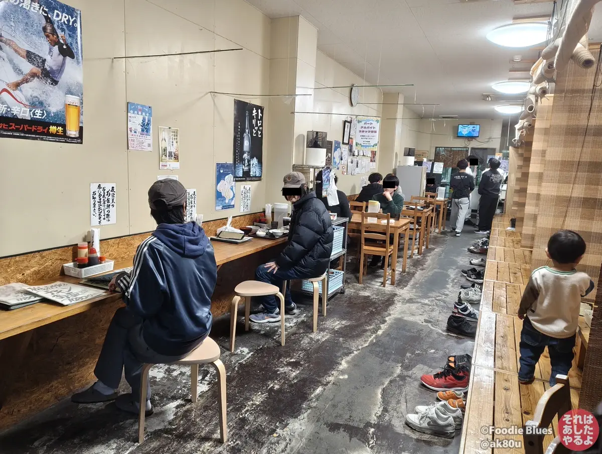 千葉県いすみ市・大東「かさや食堂」の内観