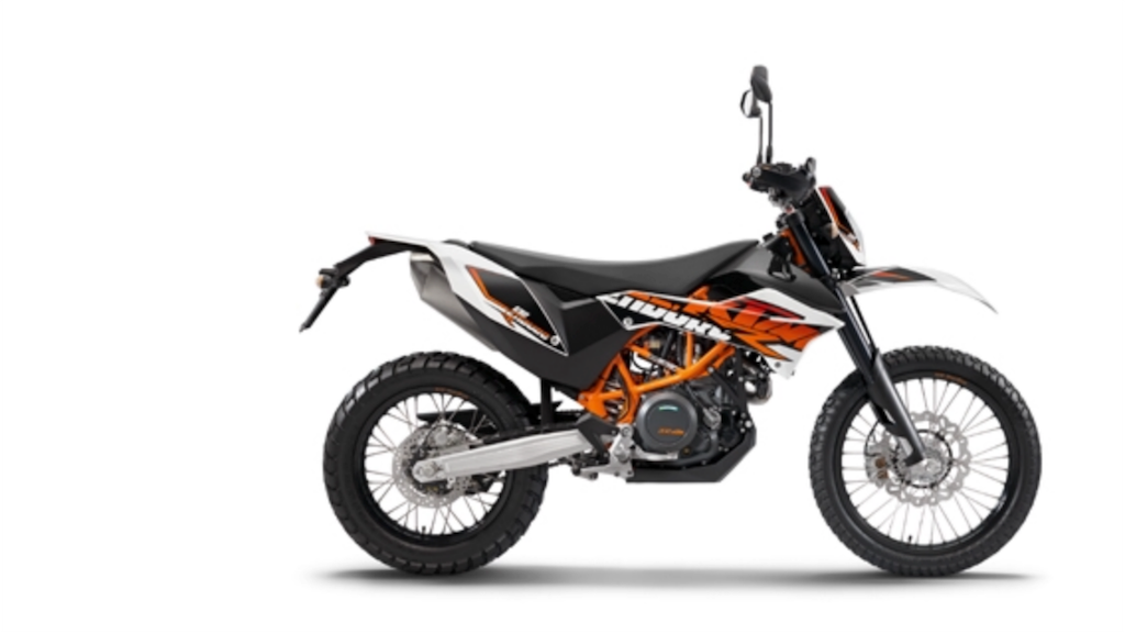 KTM 690 SMCR ENDUROR 前後ホイール　オフロード KTM 690 SMC Rにオフホイールをつける方法 - うにーのブログ