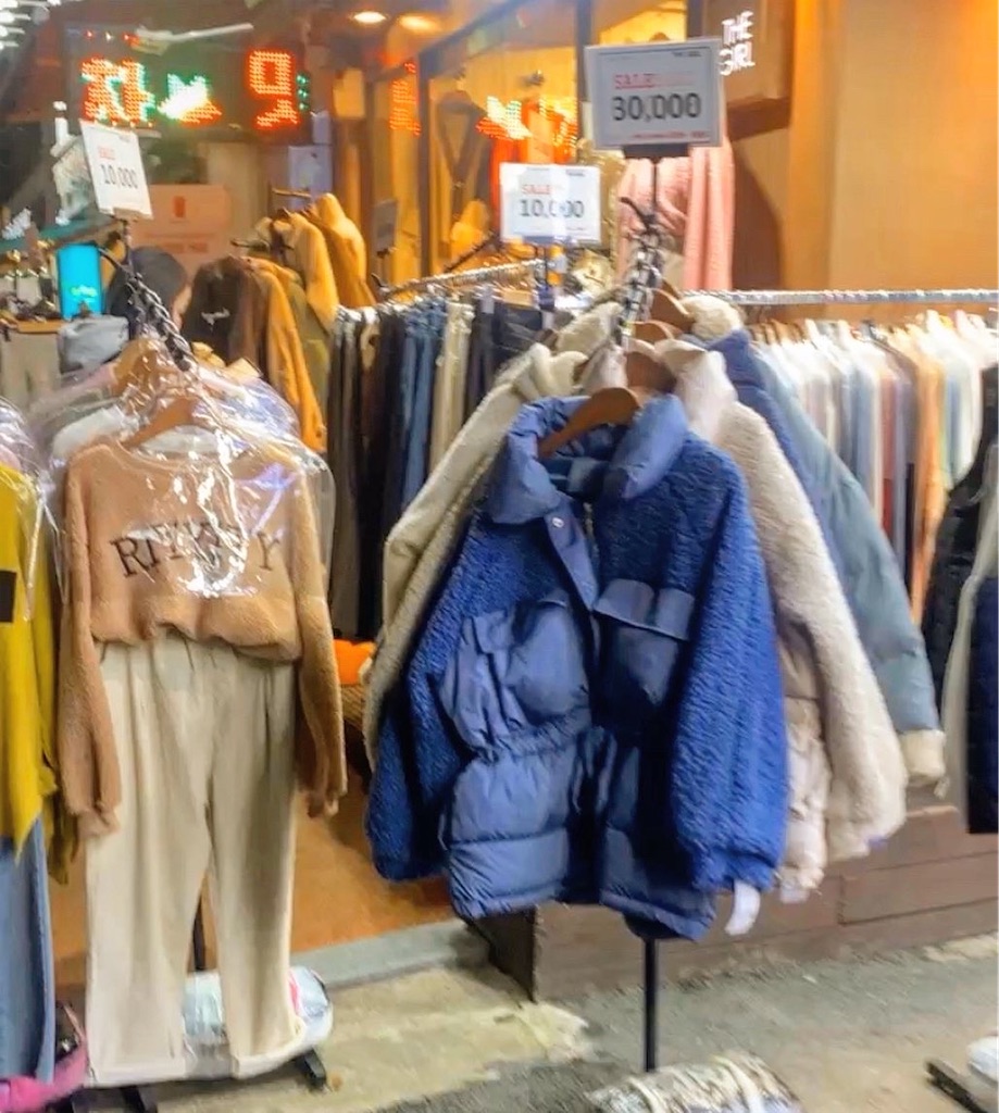 ソウル一楽しめるスポット 梨大やホンデより安くてオシャレ な洋服屋さん Haeun Blog