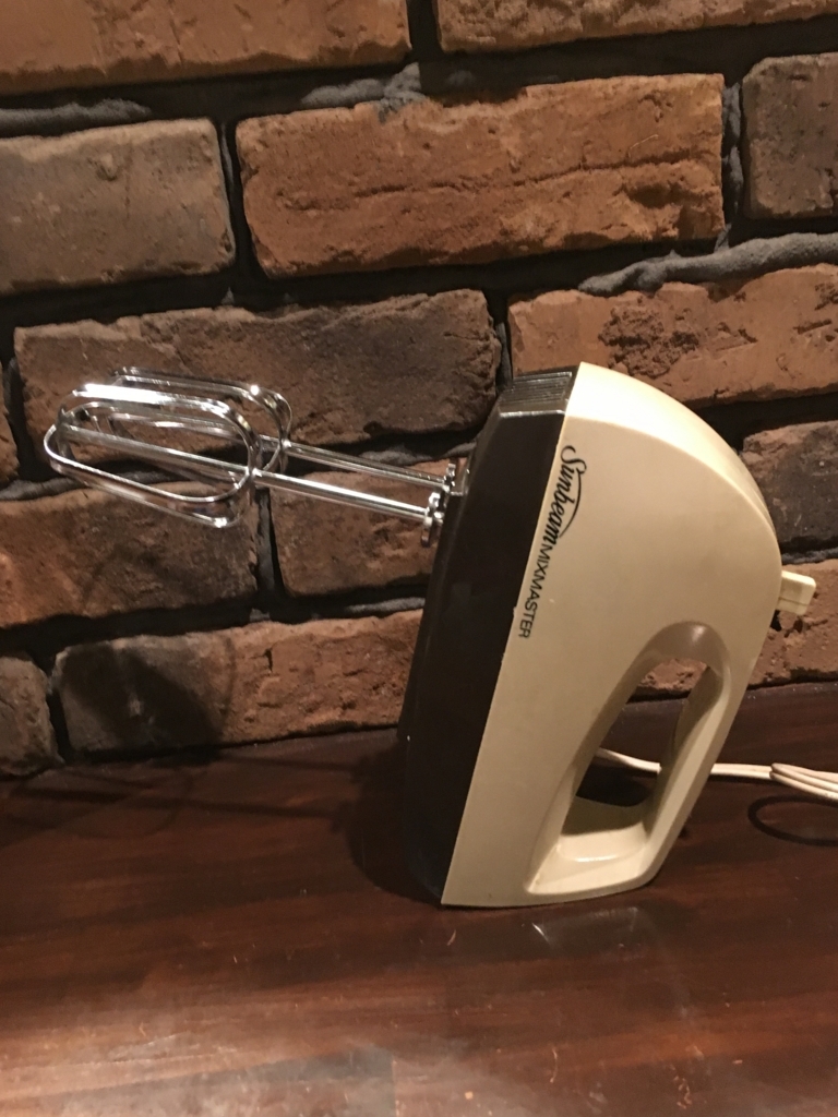 45年目のハンドミキサー Sunbeam MIXMASTER はアンティークになって