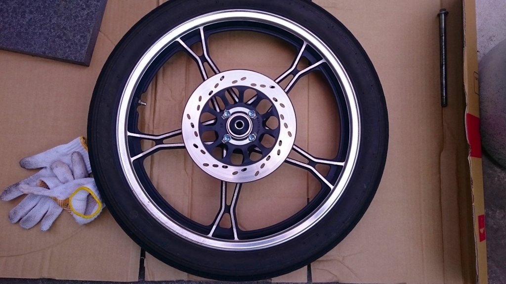 GN125Hのフロントタイヤ交換に挑戦 - ゆに昆布