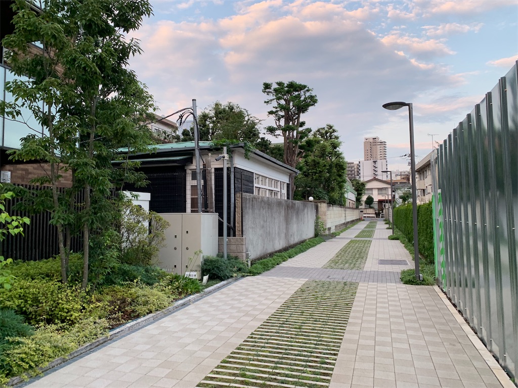 f:id:unlivable:20190818114411j:image f:id:unlivable:20190818114411j:image