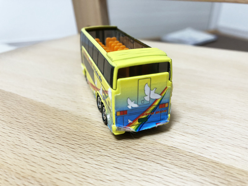 買ったトミカのミニカーで壊れたもの 修復したもの 不具合が出たもの6台を紹介 ボーダレス