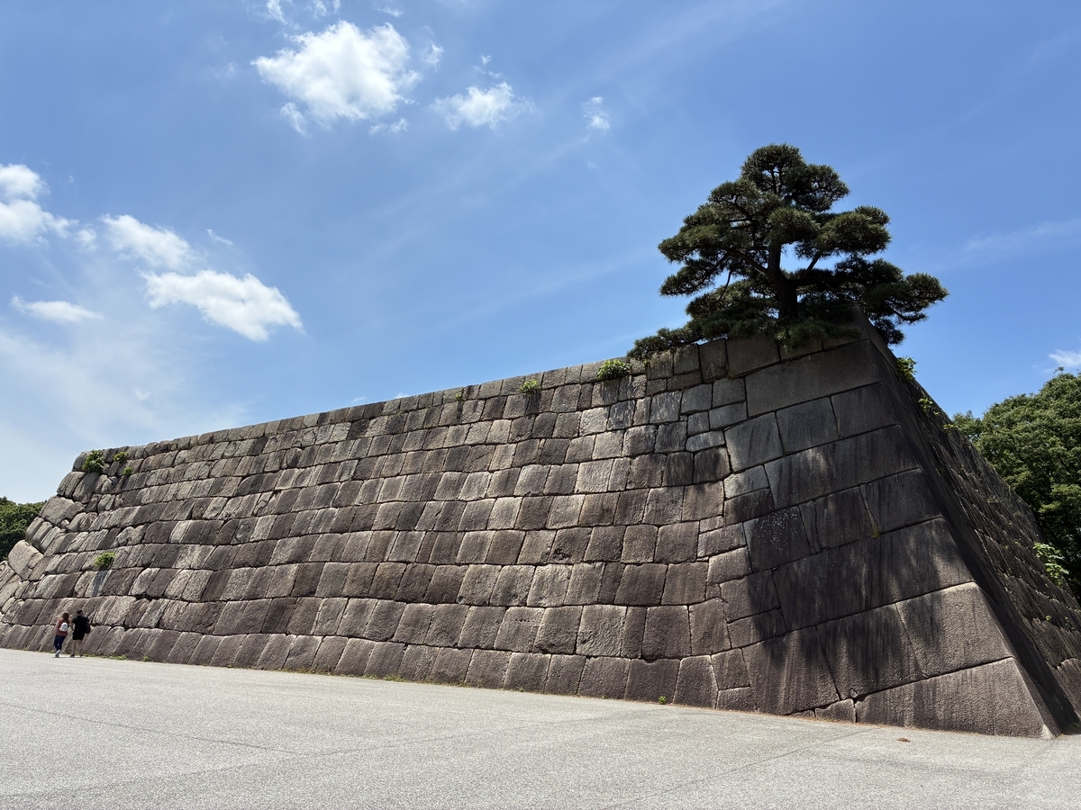 江戸城天守は再建されず、その余波は諸藩にまで及んだ。