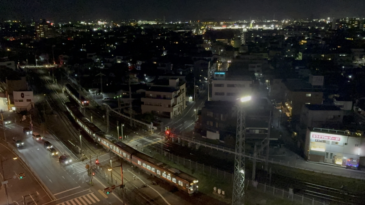 三重交通バスコンセプトルーム トレインビュー夜景