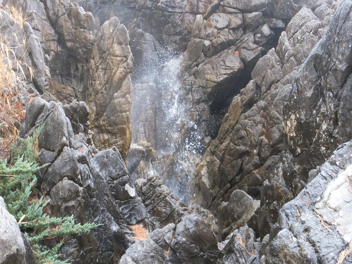 唐桑半島 半造の潮吹岩 2014年
