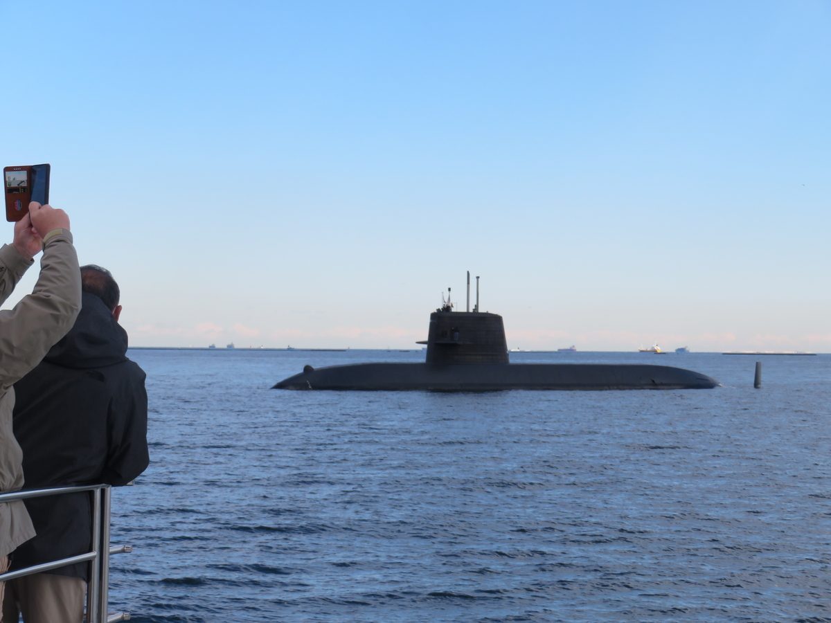 YOKOSUKA軍港めぐり　潜水艦