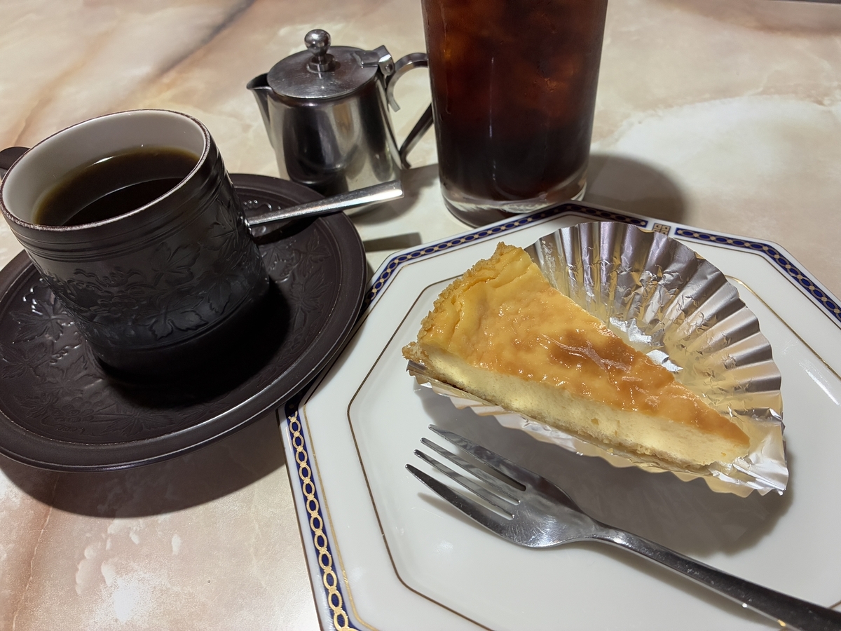 横須賀市 リバーストーン デザートのチーズケーキ