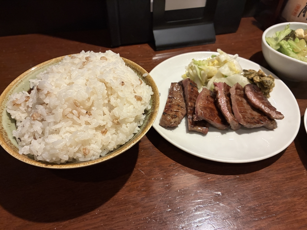 たんや善治郎 多賀城店 麦めし大盛りと牛たん3枚（6切れ）