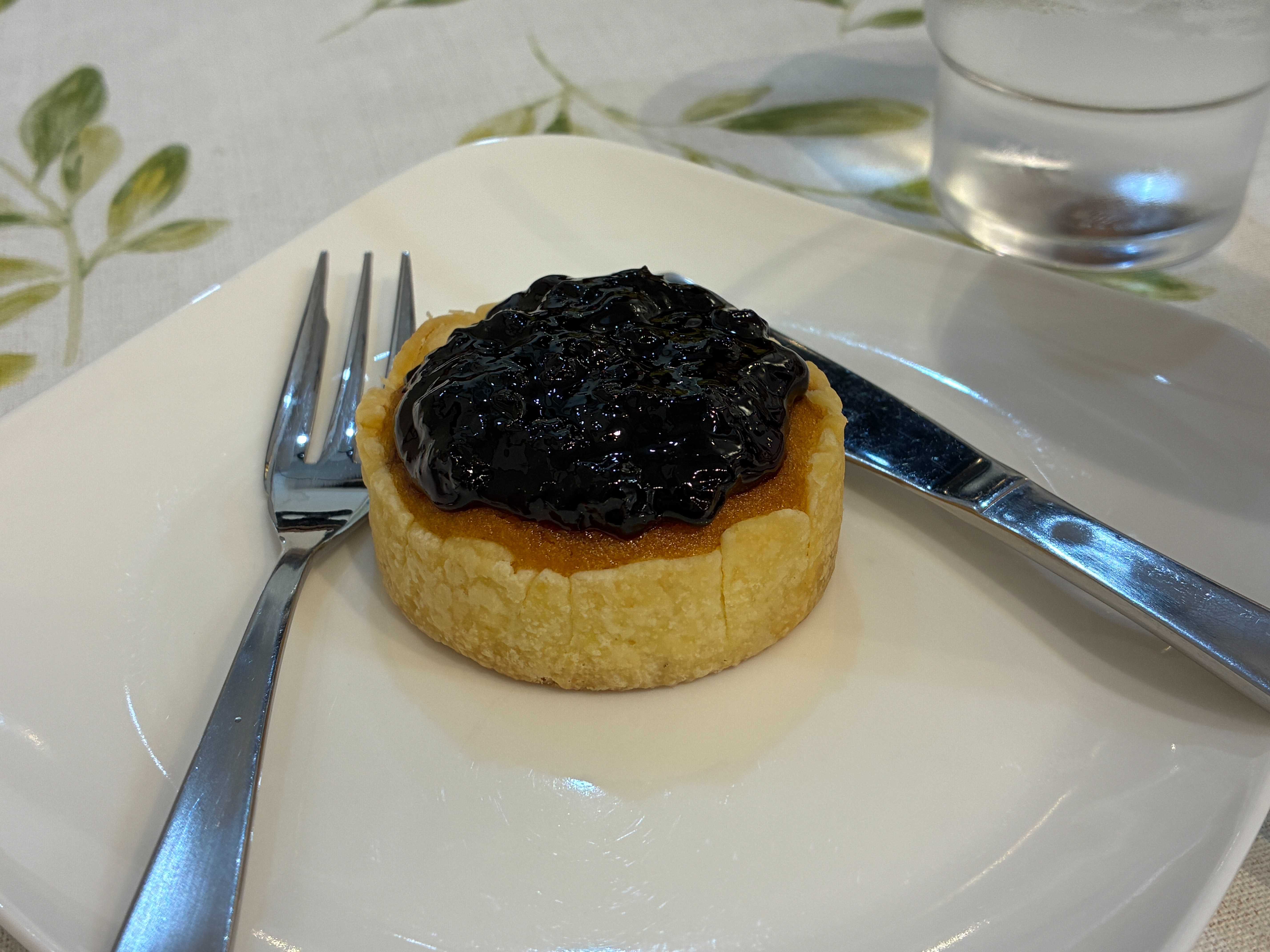 フランス菓子 メーテルリンク タルト ブルーベリー