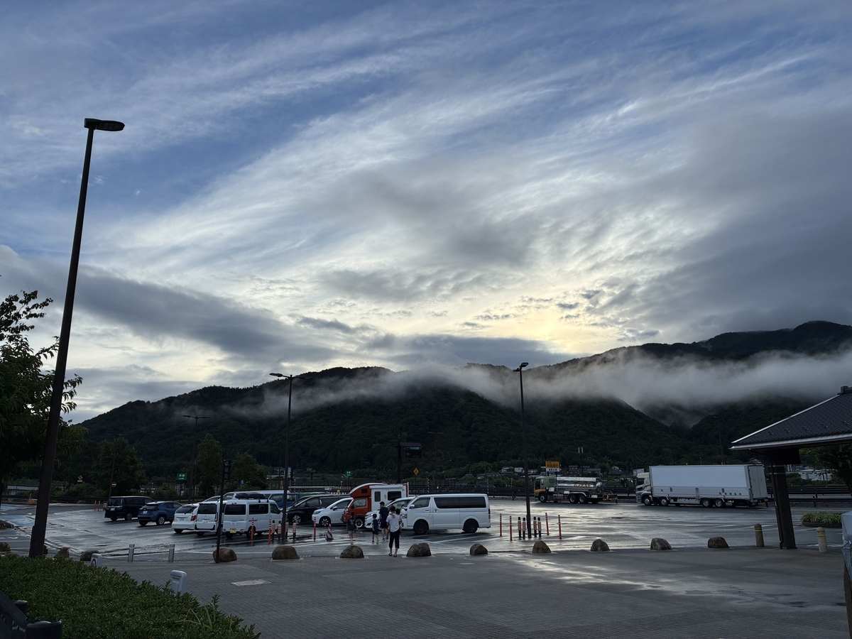 三方五湖パーキングエリア 山からの日の出