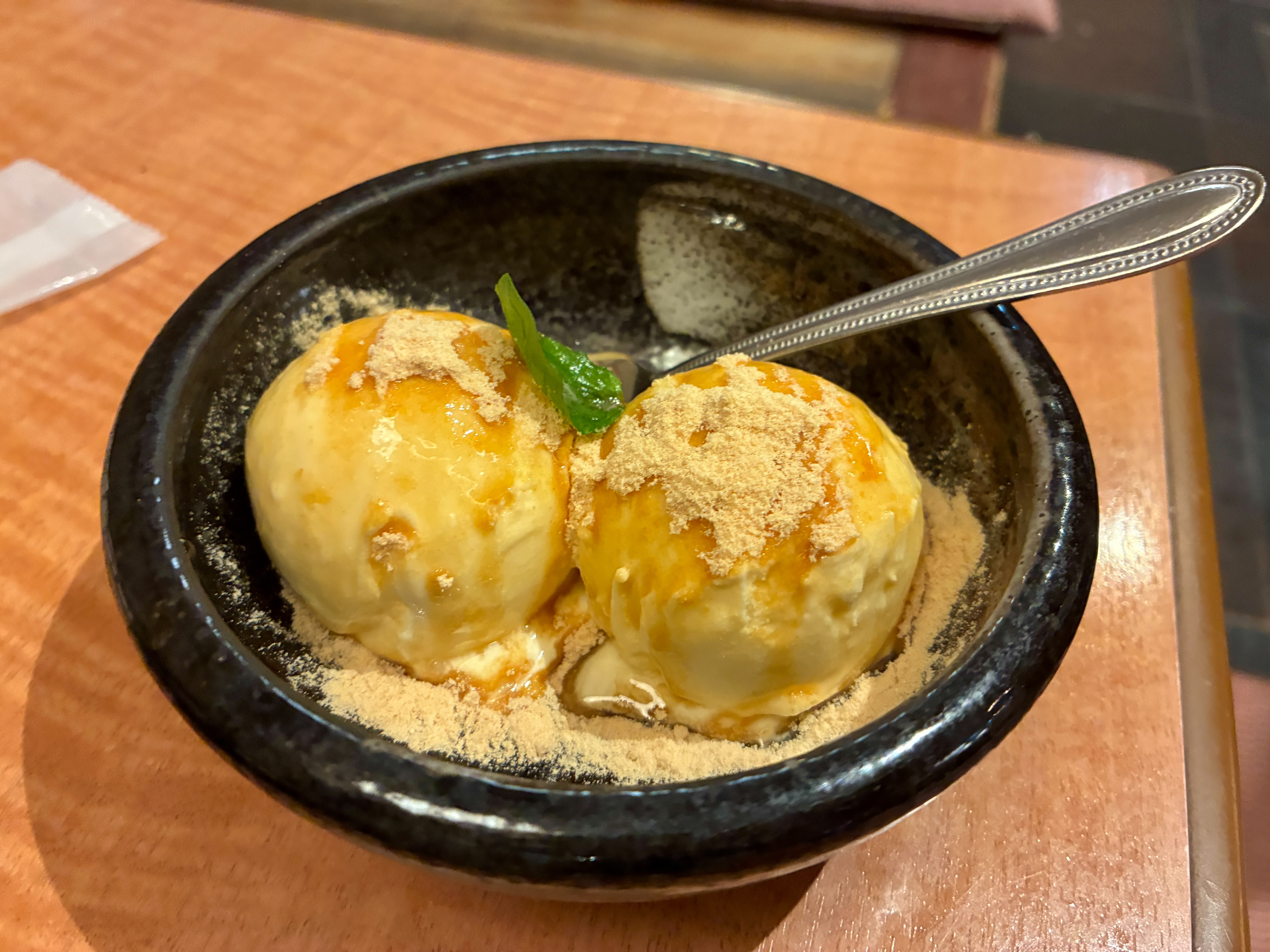焼肉屋さかい 久里浜店 黒蜜きなこバニラ