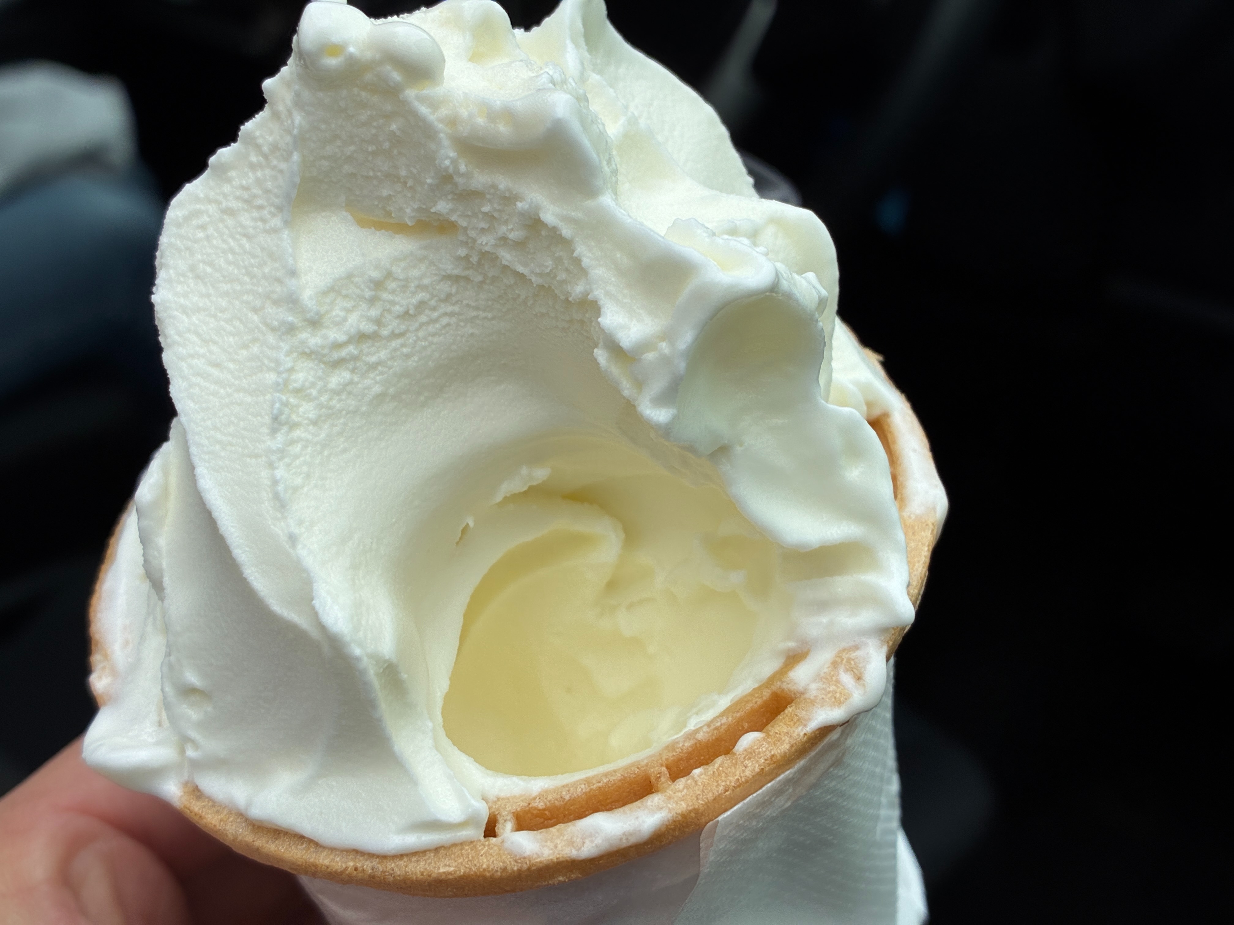 よこすか関口牧場 濃厚で巨大すぎるソフトクリーム