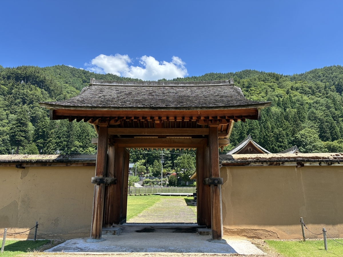 江馬氏館跡公園 復元された主門