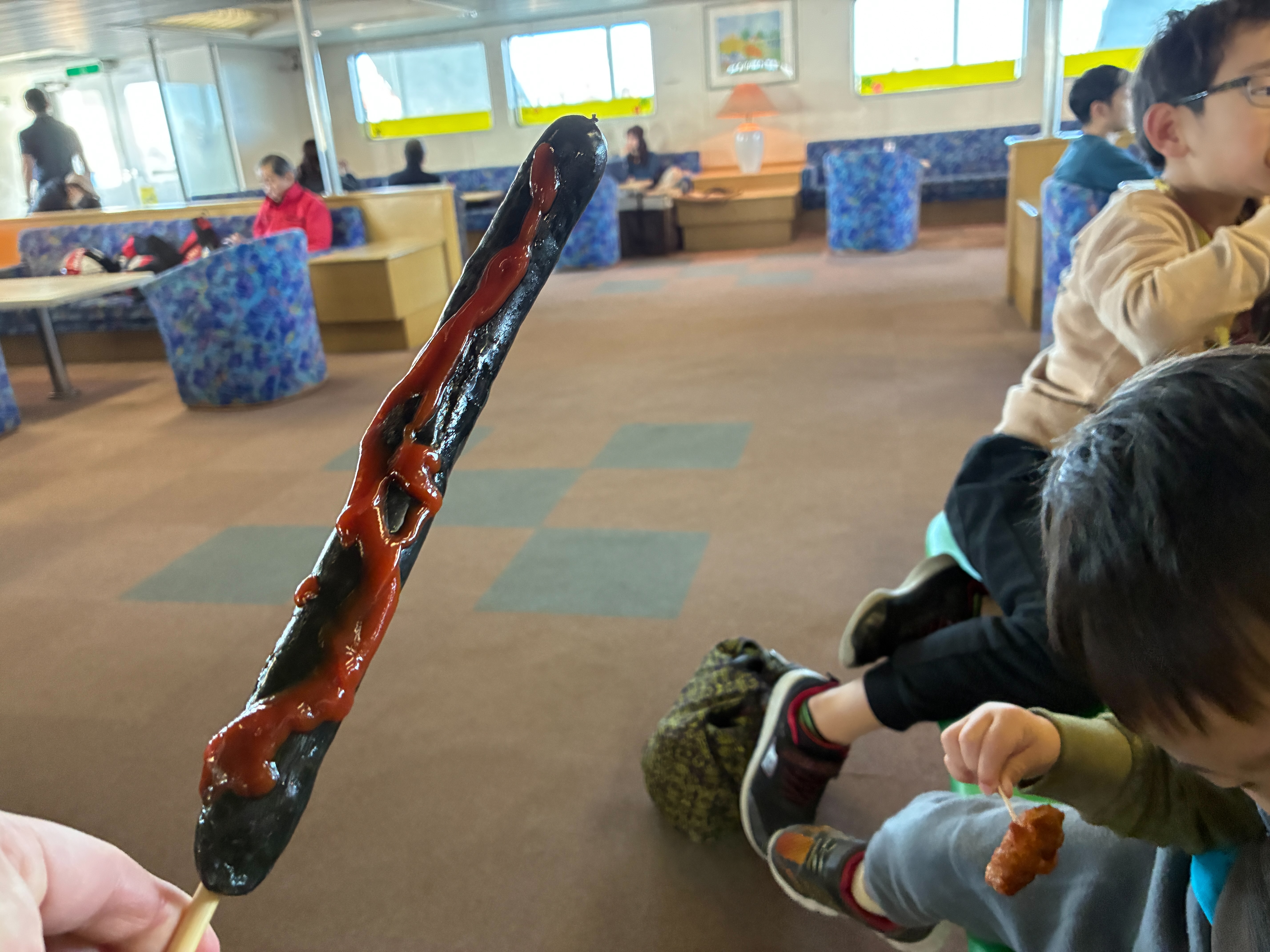 東京湾フェリー 船内売店 黒船フランク