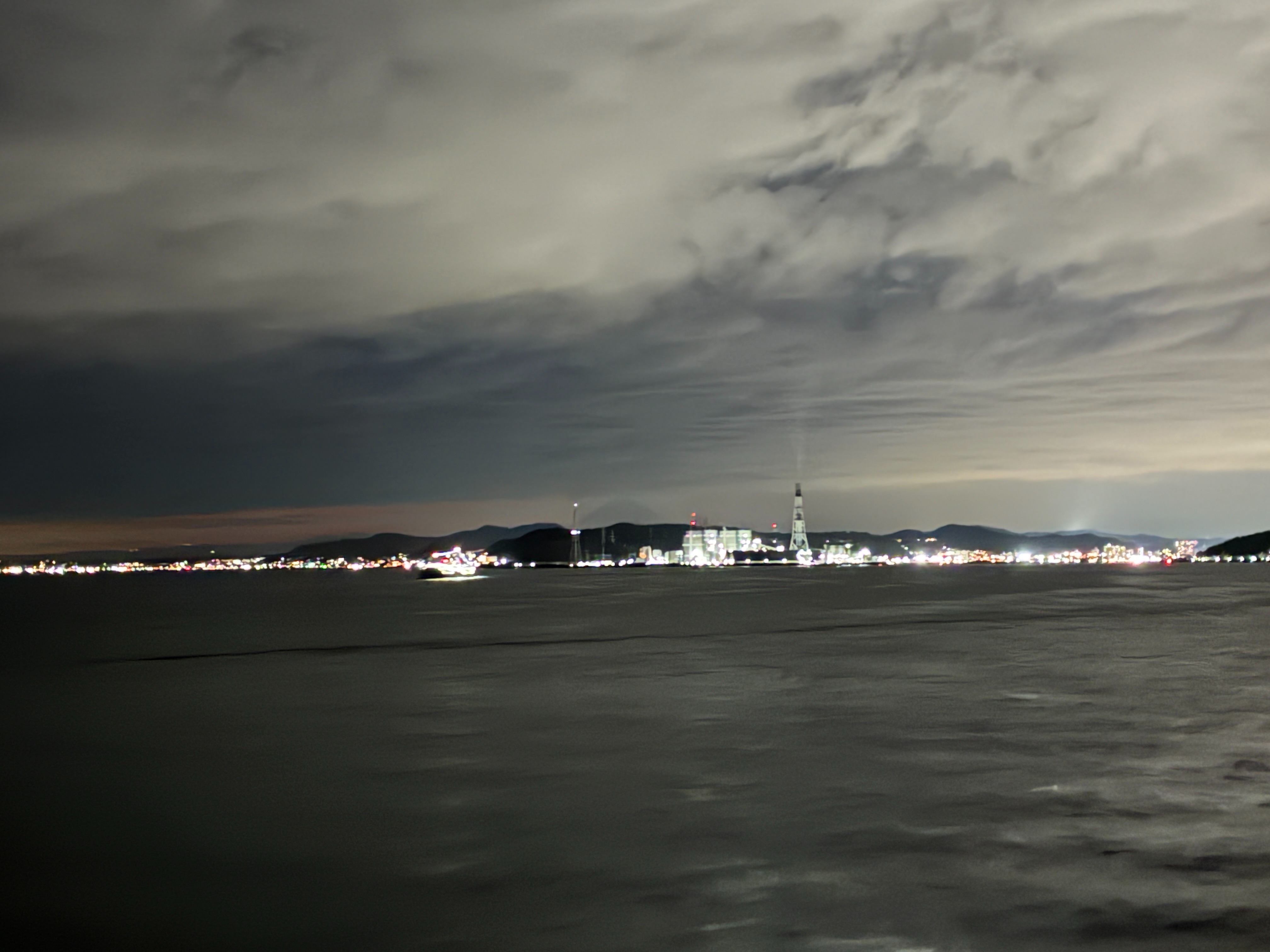 東京湾フェリー かなや丸 三浦半島の夜景 火力発電所