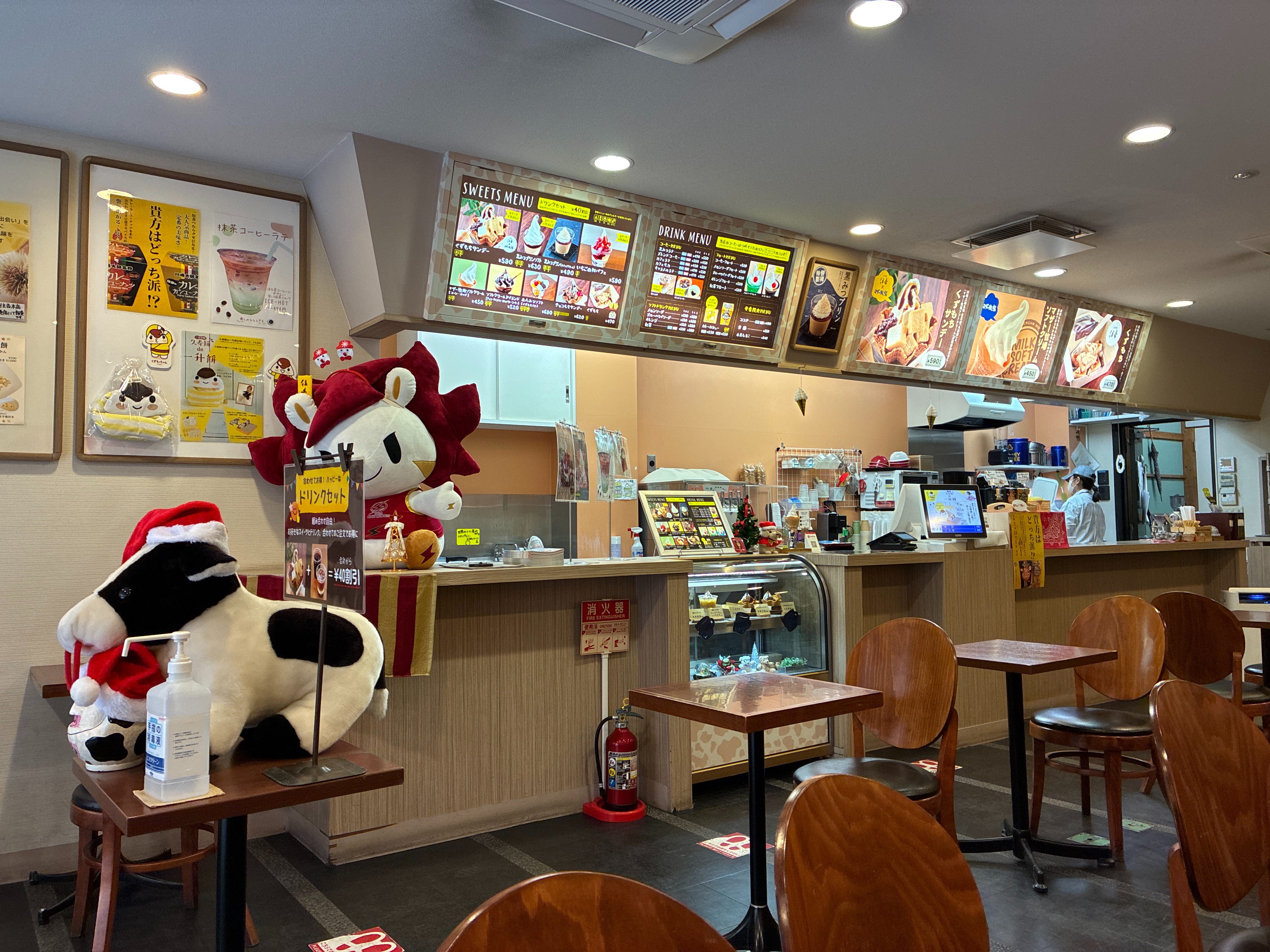 川崎大師 仲見世通り 餅陣住吉 店内内装