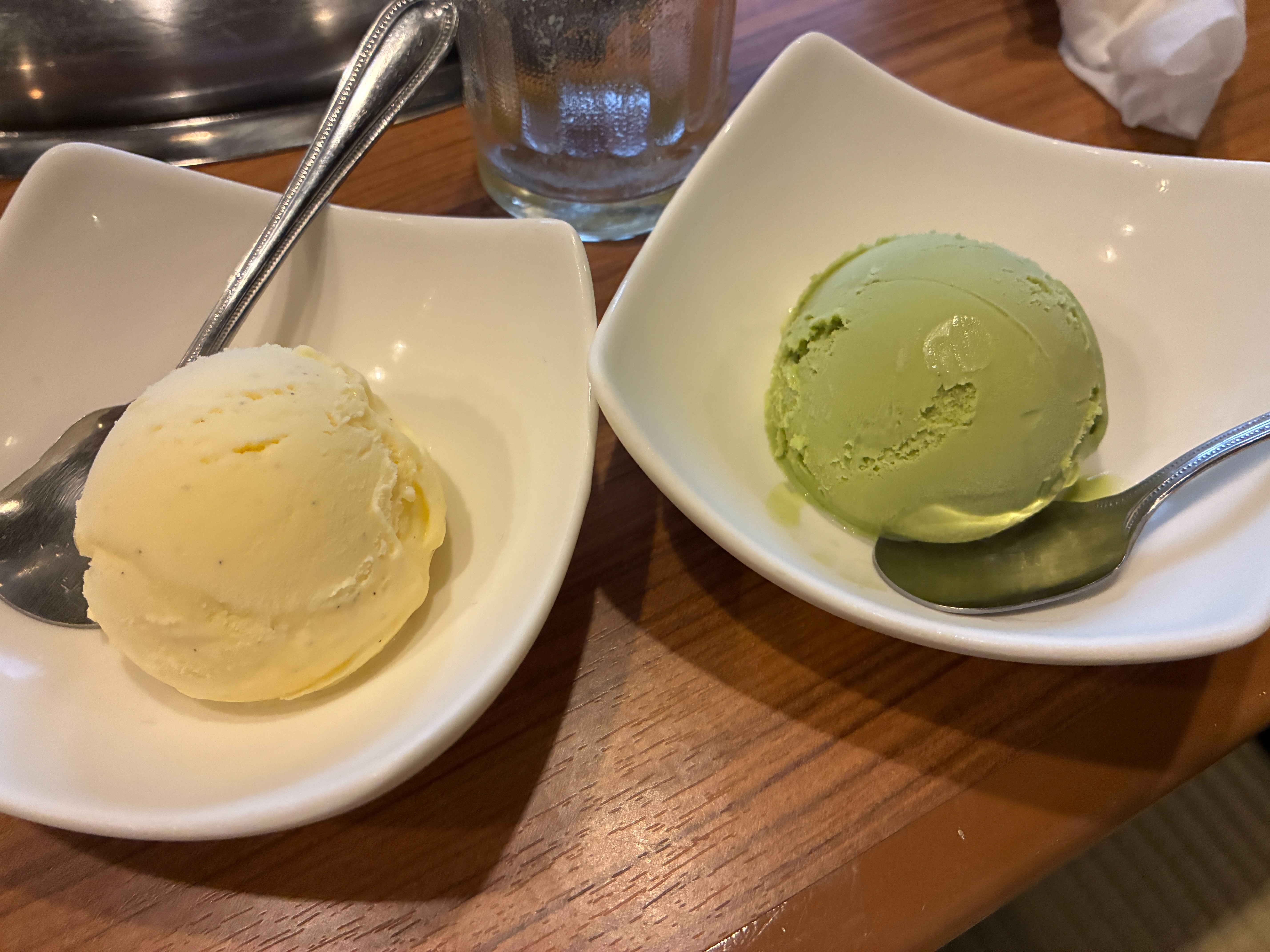 白峰 重要伝統的建造物群保存地区 お食事ゆーた バニラアイス、抹茶アイス
