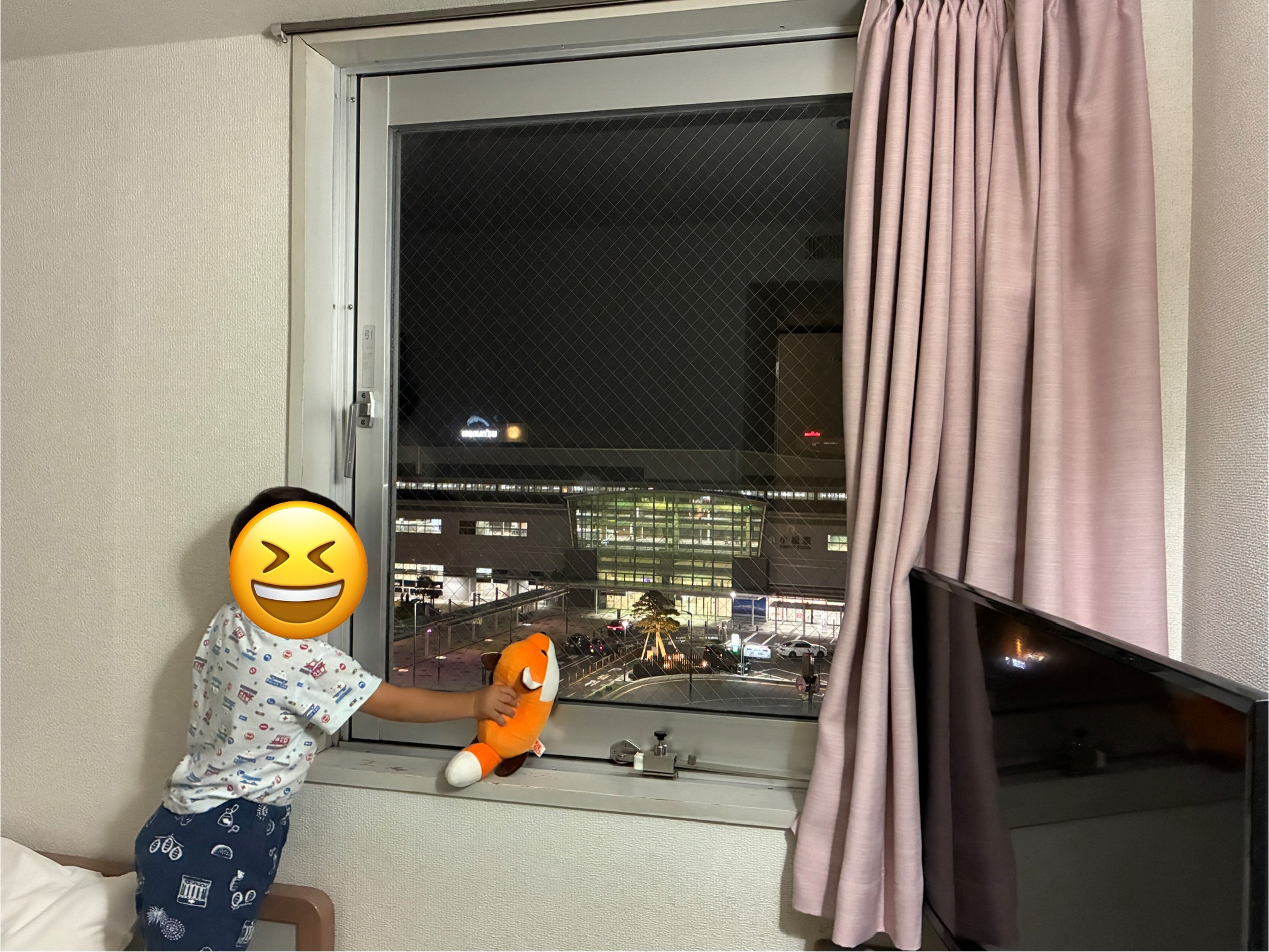 ホテルエアポート小松 子連れ 窓からの眺め ステーションビュー