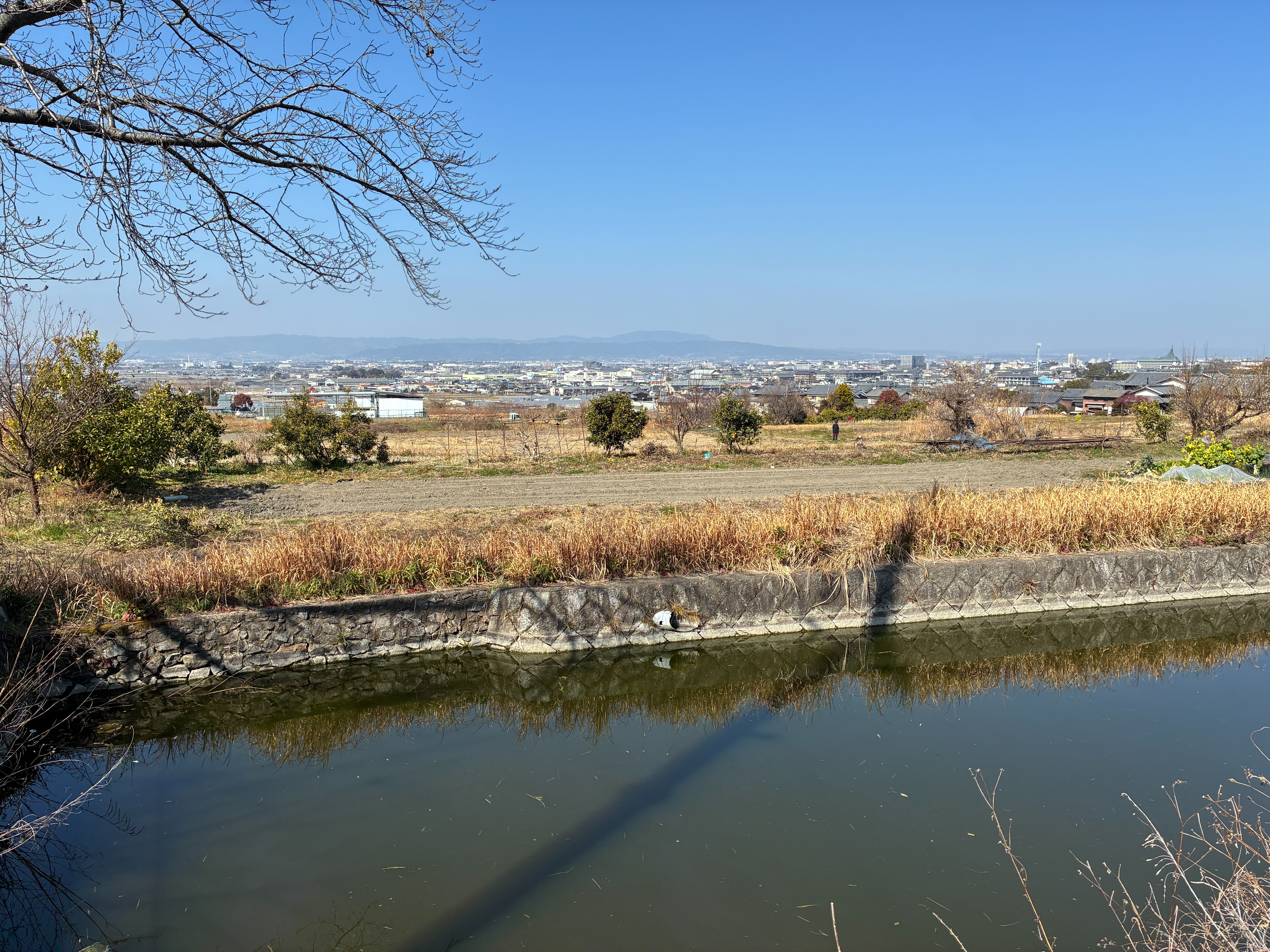 山の辺の道 竹之内環濠と大和盆地