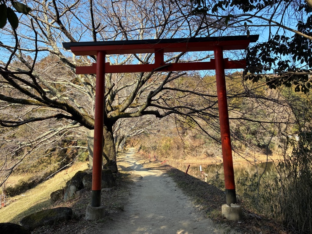 山の辺の道 八大竜王弁財天