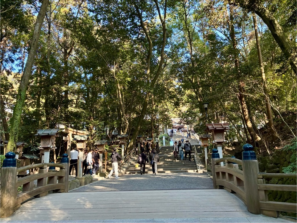 山の辺の道 大神神社 境内参道
