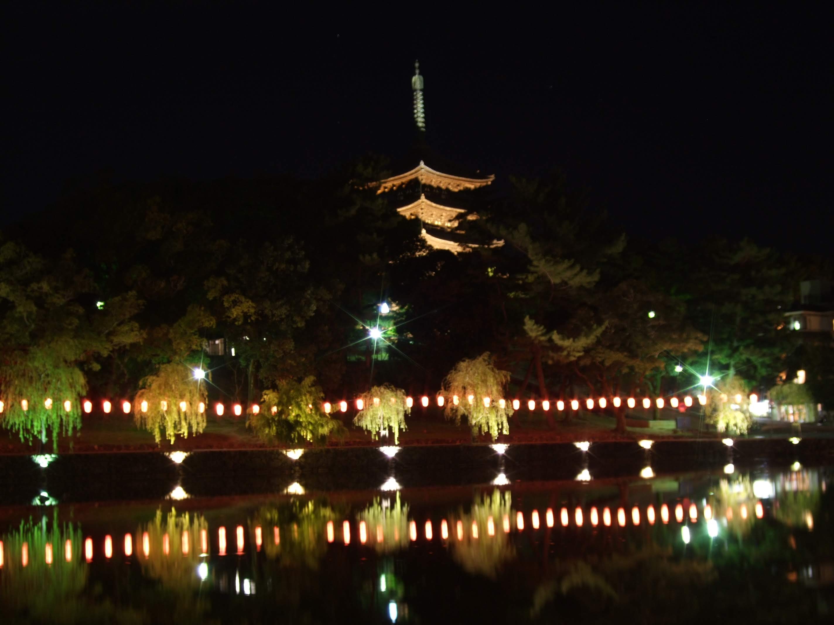 2009年 猿沢池と興福寺五重塔