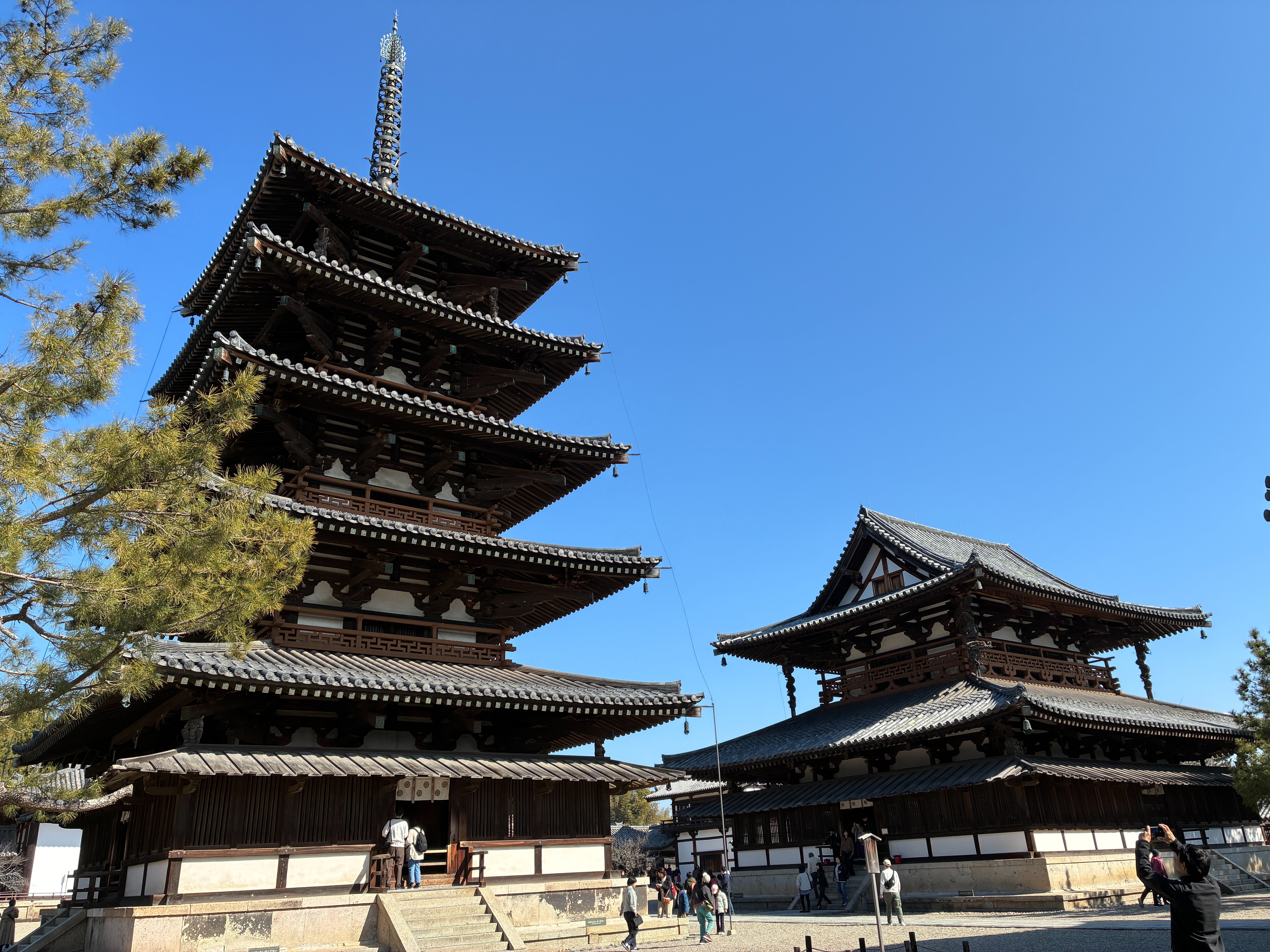 法隆寺 国宝 五重塔と金堂