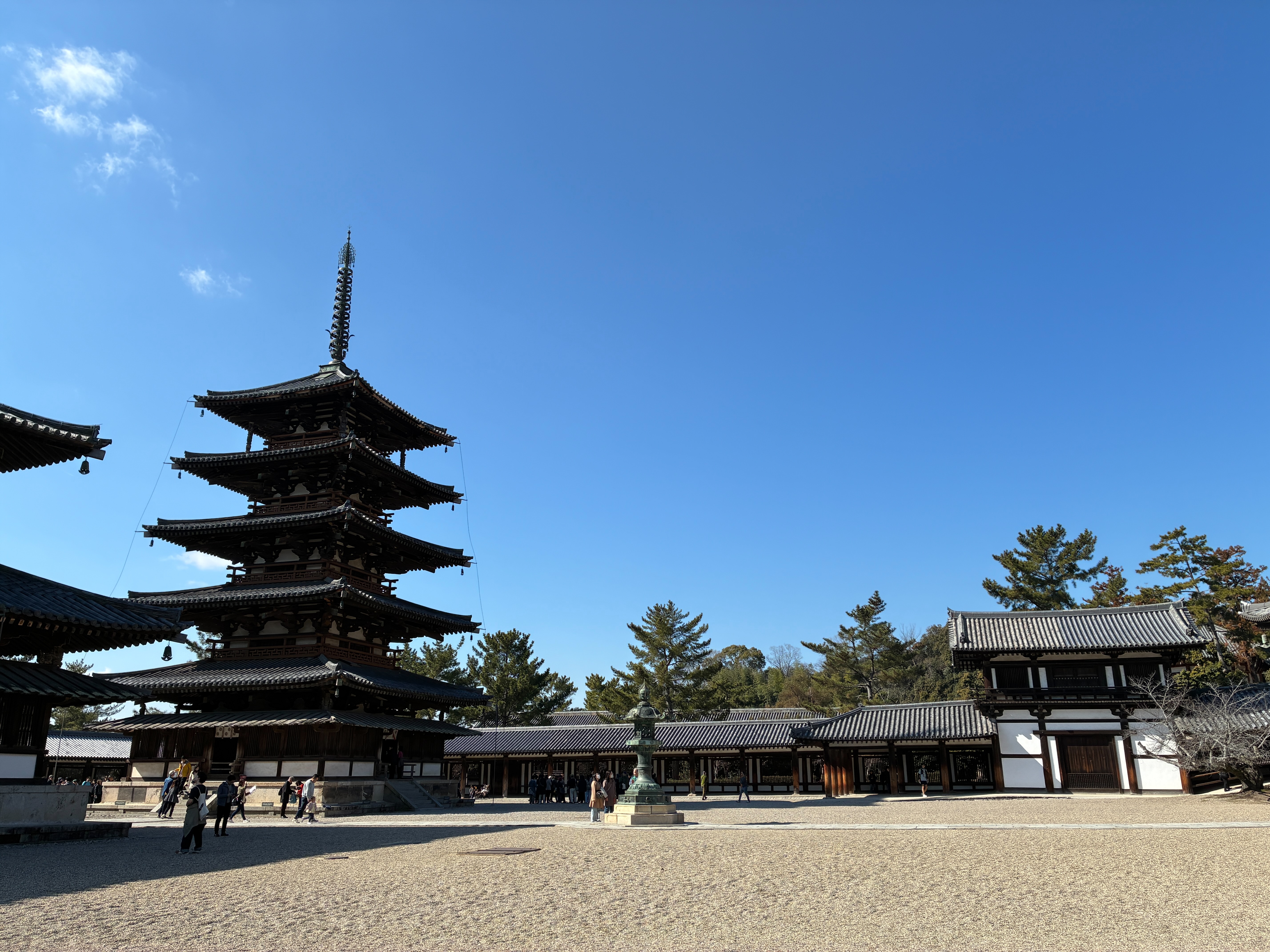 法隆寺 西院伽藍 五重塔と経蔵 いずれも国宝